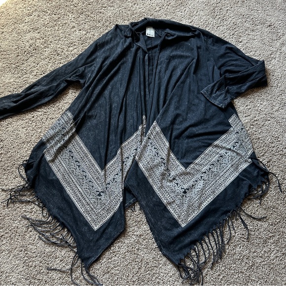 Vocal Tops - Vocal western rhinestones fringe duster cover up